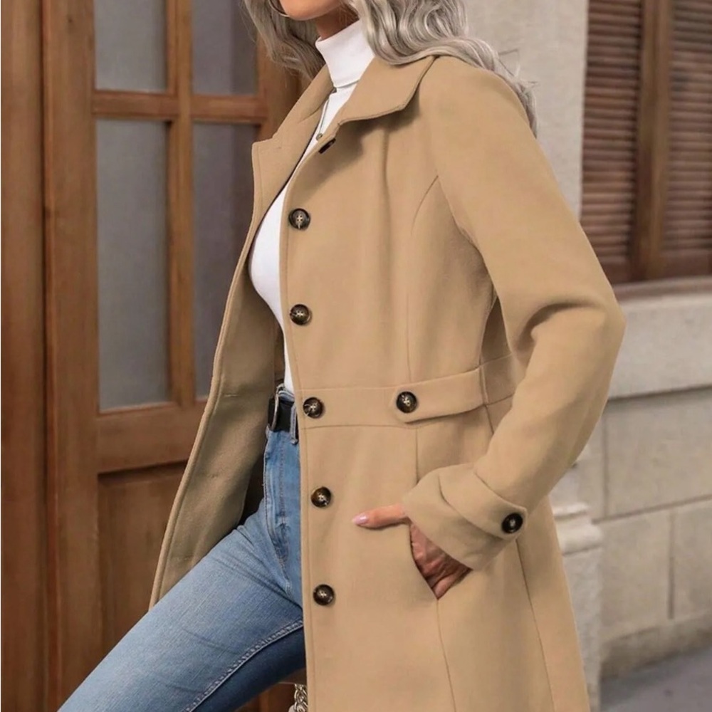 Classic Tan Single-Breasted Women's Coat